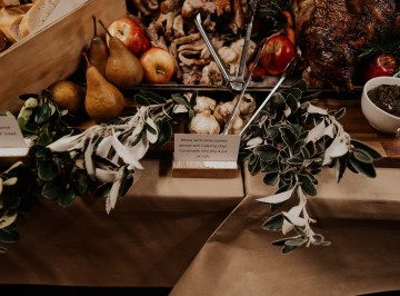 Whole lamb slow cooked served with Catering Dept. homemade mint jelly and jus<br />
Whole roasted garlic bulbs 