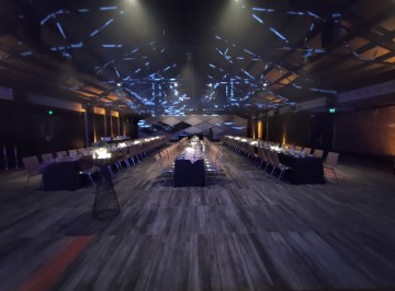 A beautiful and comfortable space, fully equipped and suitable for any event. The auditorium can be made to suit a variety of sized events, with seating up to 500 people, and a venue capacity of up to 700 people. For dinners the space can hold 250 - 300 people seated depending on the location/use of a band or dance floor.  <br />
https://majesticondurham.nz/