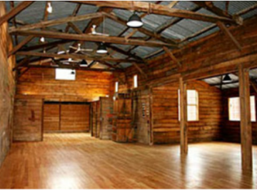 Tipapa Estate in North Canterbury’s stunning Greta Valley includes a renovated and repurposed original woolshed.  The extensive grounds are perfect for a wedding ceremony or pre-dinner canapés while the 170 square metre woolshed is great for seated dinners or funky food stations.  Just an hour north of Christchurch, this little gem is like stepping back into the 1800s. www.tipapaevents.com