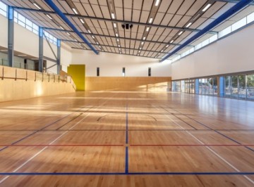 Ara Institute of Technology, located in the city centre of Christchurch is home to a large floor gymnasium which can double as a fantastic venue for large gala dinners of up to 550 guests.